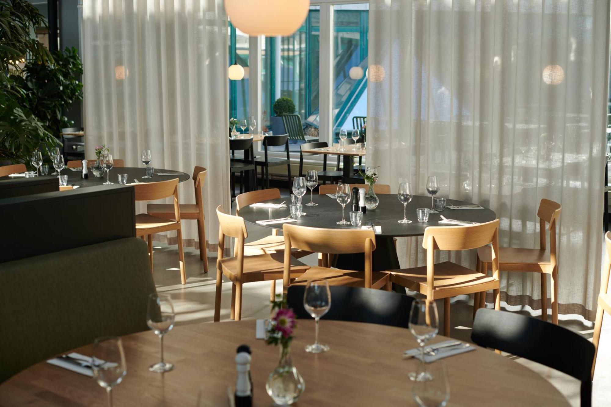 First Hotel Stockholm North Upplands-Väsby Extérieur photo