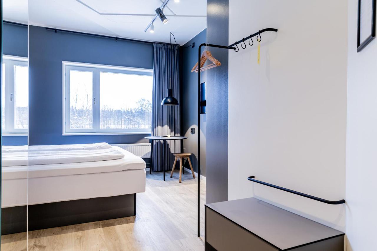 Hotel Stockholm North By First Hotels Upplands-Väsby Extérieur photo